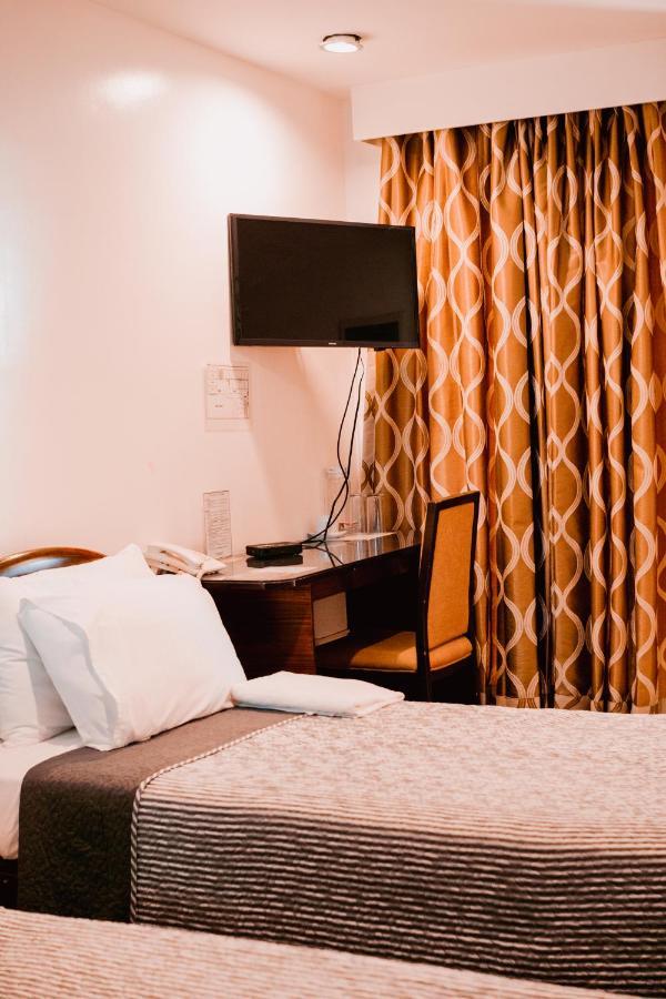 Be-Ing Suites Davao Екстер'єр фото